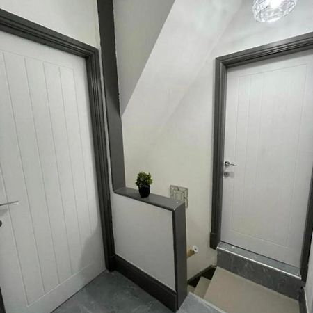 Entire 5 Star Luxury Whalley House Wifi Tv Luxury Burnley Exterior foto